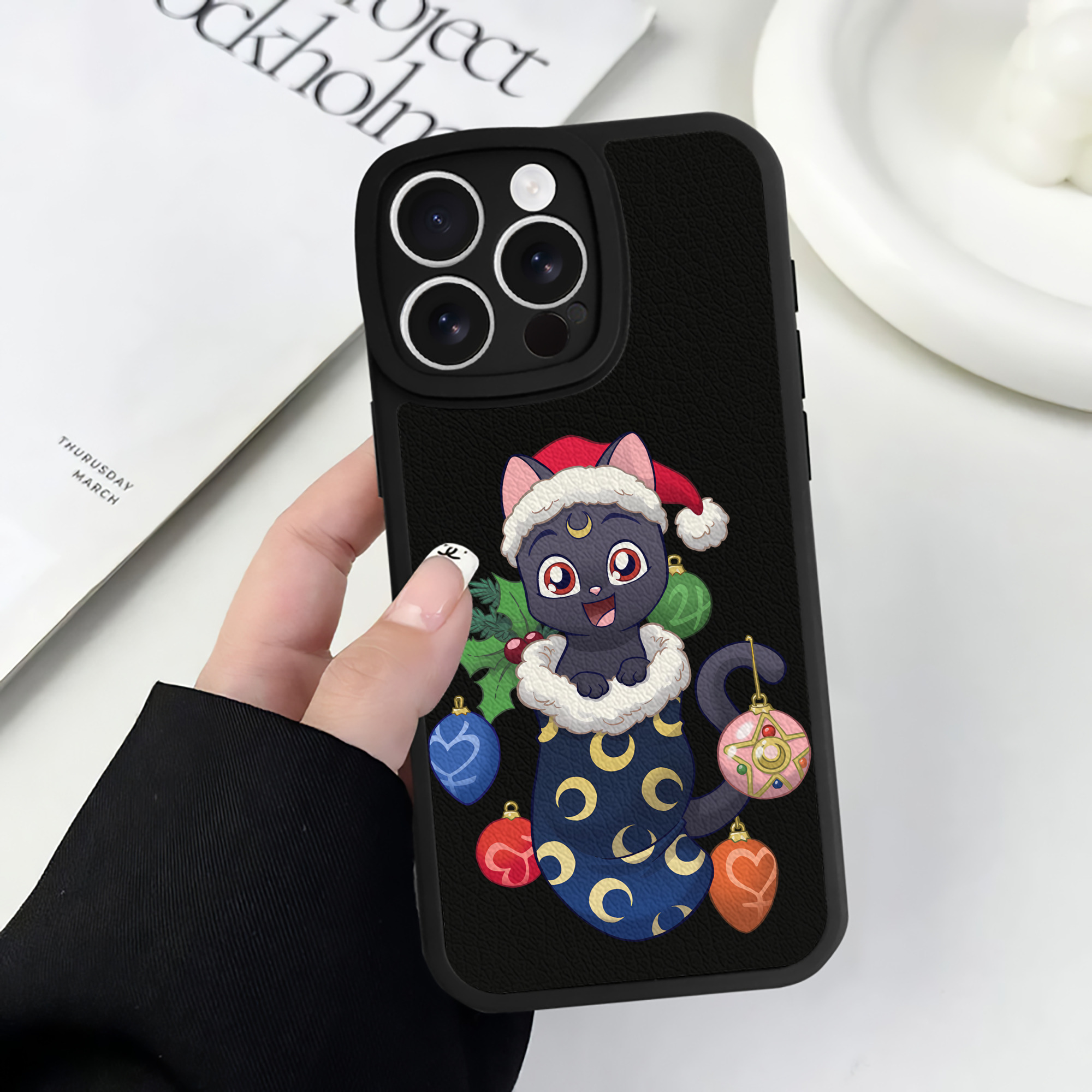 （画像用） 美少女戦士セーラームーン Sailor Moon 【iPhone 16シリーズ対応】シリコンスマホケース（レザー調） 材質：シリコン